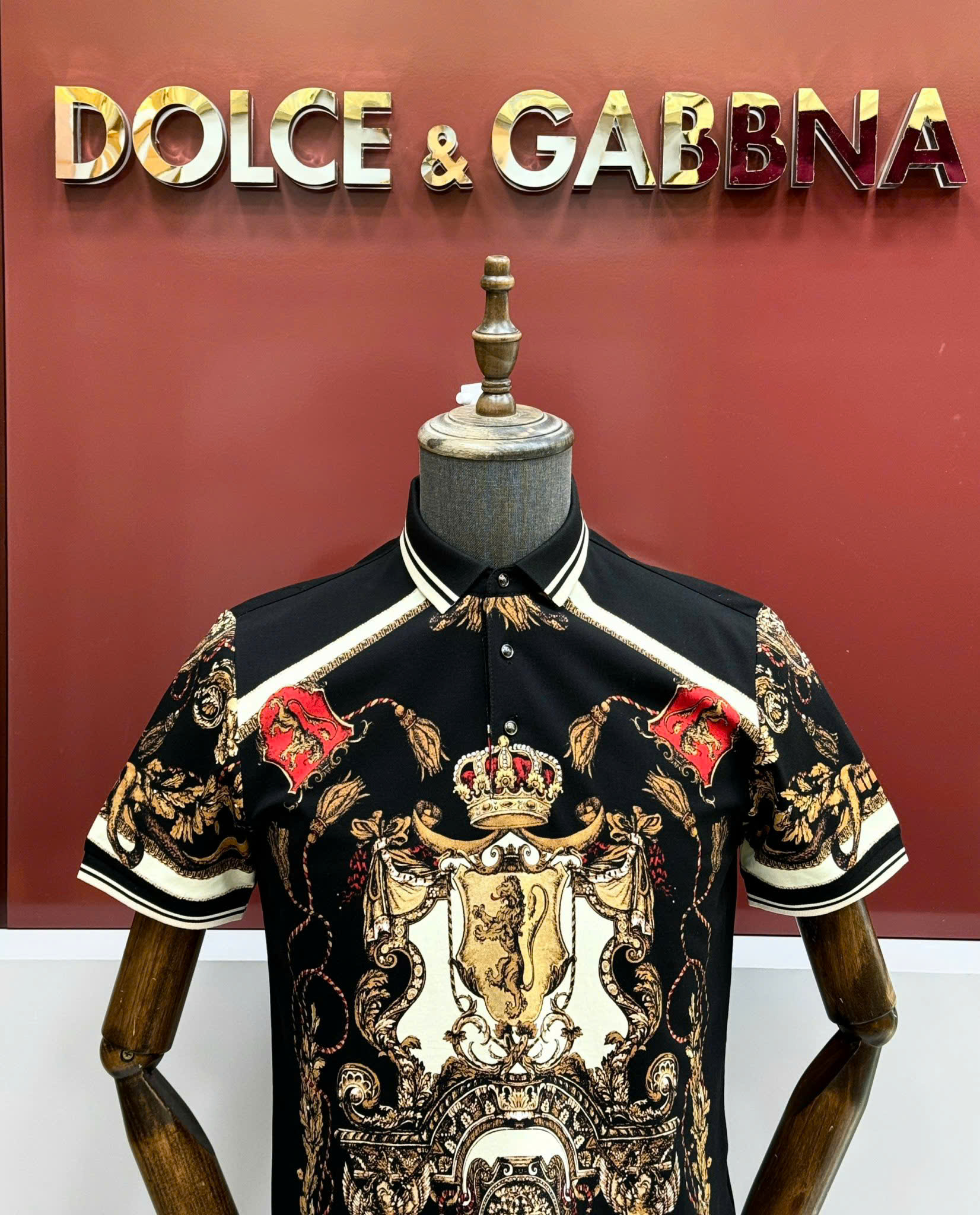 Áo polo Dolce Gabbana DG Đen họa tiết quý tộc luxury kẻ viền Trắng Like Auth 1-1 on web CD